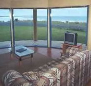Horizons Beachfront Apartment - Tweed Heads Accommodation