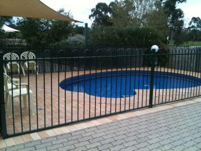 Golden Guitar Motor Inn - Tweed Heads Accommodation 0