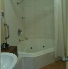 Golden Guitar Motor Inn - Tweed Heads Accommodation 4