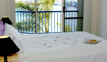 Port Lincoln Waterfront Apartments - Tweed Heads Accommodation 3