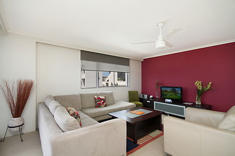 Sandpiper Apartments Broadbeach - Tweed Heads Accommodation 2