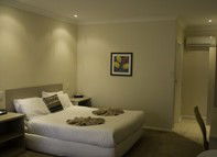 Lincoln Cottage Motor Inn - Tweed Heads Accommodation 1