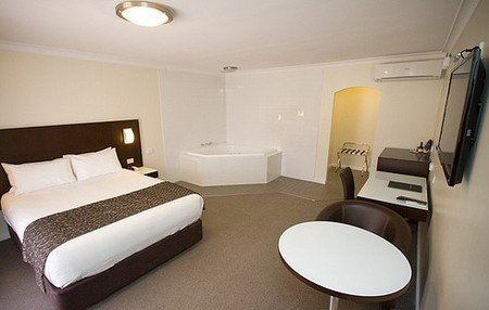 Country Comfort Premier Motel - Tweed Heads Accommodation 3