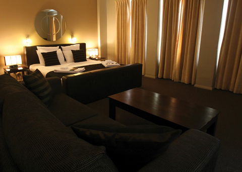 The Clarendon Hotel - Tweed Heads Accommodation 1