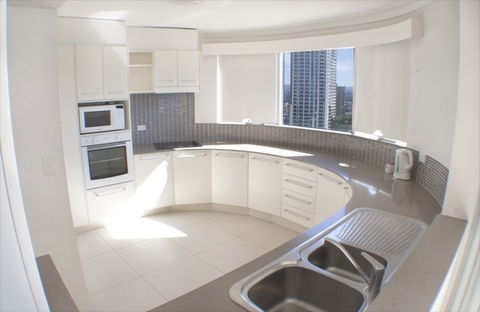 Zenith Apartments - Tweed Heads Accommodation 7