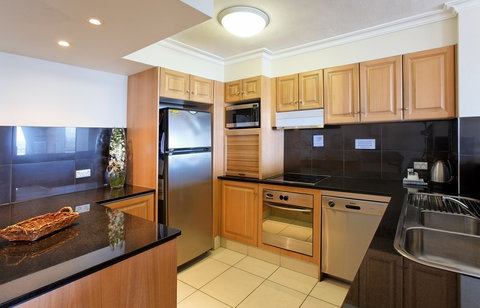 La Grande Apartments Broadbeach - Tweed Heads Accommodation 2