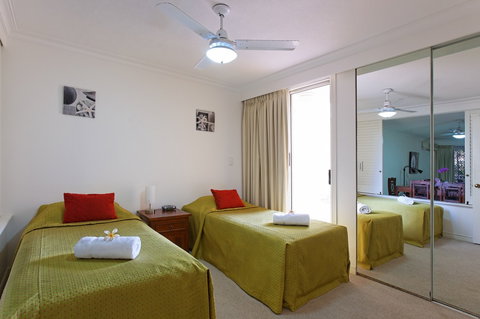 La Grande Apartments Broadbeach - Tweed Heads Accommodation 6