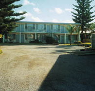 Troubridge Hotel - Tweed Heads Accommodation