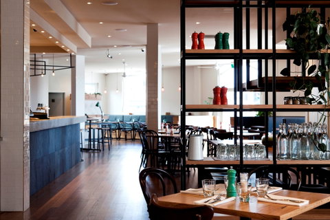 Plough Hotel - Tweed Heads Accommodation 0