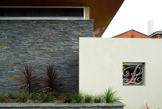 Robin Hood Hotel - Tweed Heads Accommodation 0