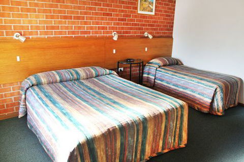Catalina Motel Lake Macquarie - Tweed Heads Accommodation 5