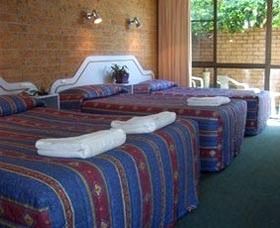 Golden Chain Port O'Call Motel - Tweed Heads Accommodation 0