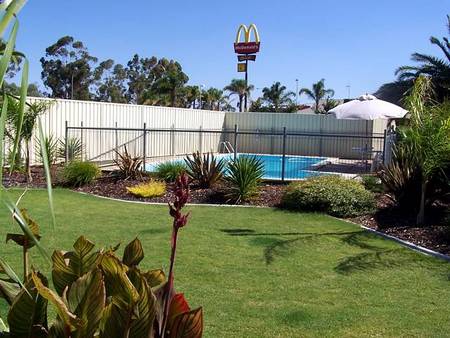 Renmark Motor Inn - Tweed Heads Accommodation 3