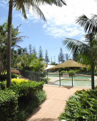 Beachcomber Resort - Tweed Heads Accommodation 1