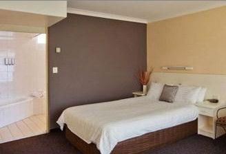 Country Comfort Tamworth Towers - Tweed Heads Accommodation 3