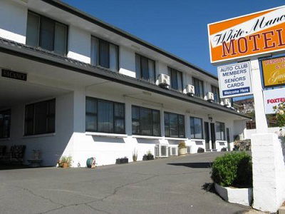 White Manor Motel - Tweed Heads Accommodation 0