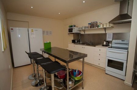 Millies Guesthouse & Serviced Apartments - Tweed Heads Accommodation 3