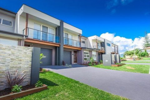 Escape At Nobbys - Tweed Heads Accommodation 2