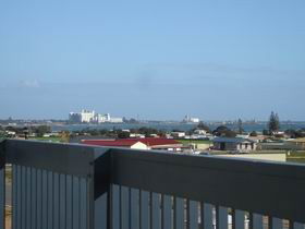 The Harbour View At North Shores, Wallaroo - Tweed Heads Accommodation 3