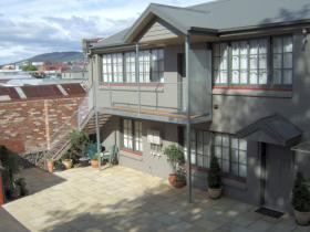 Unknown ACT Tweed Heads Accommodation