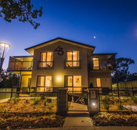 One of a Kind Apartments - Tweed Heads Accommodation