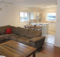 Rosebud Beach House on Kennington - Tweed Heads Accommodation