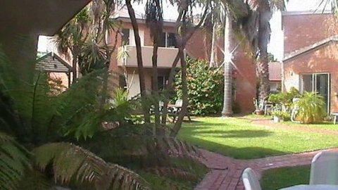 Fronds - Tweed Heads Accommodation 3