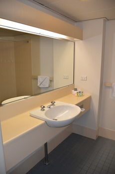 Country Comfort Hunts Liverpool - Tweed Heads Accommodation 8