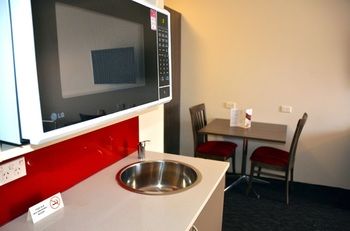 Country Comfort Hunts Liverpool - Tweed Heads Accommodation 21
