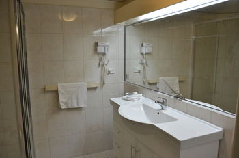 Country Comfort Hunts Liverpool - Tweed Heads Accommodation 49