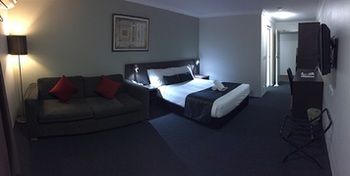 Country Comfort Hunts Liverpool - Tweed Heads Accommodation 57