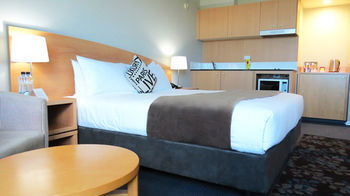 Waldorf Parramatta Apartment Hotel - Tweed Heads Accommodation 7
