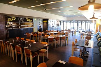 Alpha Hotel Eastern Creek - Tweed Heads Accommodation 11