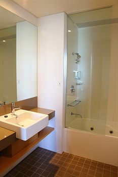 Alpha Hotel Eastern Creek - Tweed Heads Accommodation 17