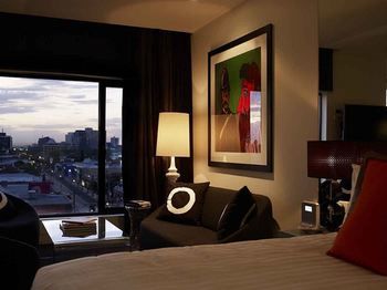 Art Series - The Cullen - Tweed Heads Accommodation 23