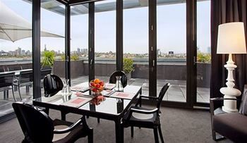 Art Series - The Cullen - Tweed Heads Accommodation 25