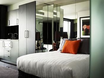 Art Series - The Cullen - Tweed Heads Accommodation 26