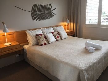 Surf Dance - Tweed Heads Accommodation 4