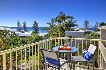 Surf Dance - Tweed Heads Accommodation 31