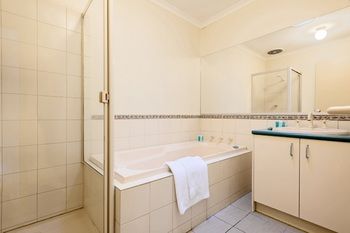 Apartments @ Mt Waverley - Tweed Heads Accommodation 0