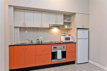 Ryals Serviced Apartments Camperdown - Tweed Heads Accommodation 6