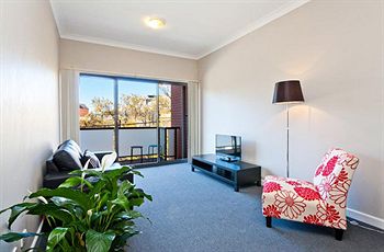 Ryals Serviced Apartments Camperdown - Tweed Heads Accommodation 10