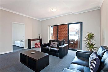 Ryals Serviced Apartments Camperdown - Tweed Heads Accommodation 14