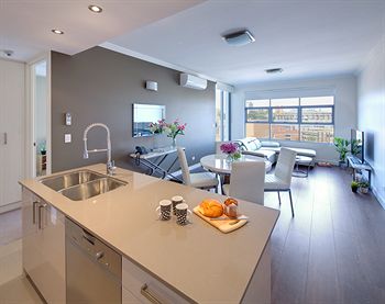 Zara Tower - Luxury Suites And Apartments - Tweed Heads Accommodation 2