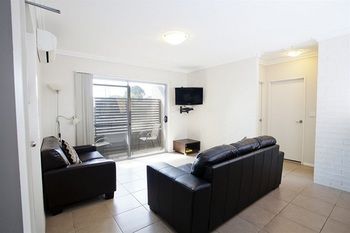 Bluegum Apartments - Tweed Heads Accommodation 17