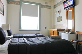 Hotel Gosford - Tweed Heads Accommodation 10