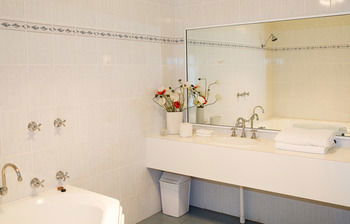 Tumut Valley Motel - Tweed Heads Accommodation 13