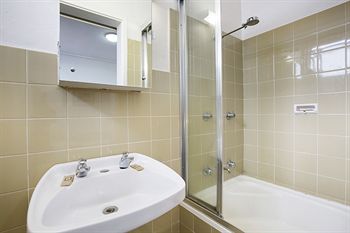 Brown Jug Inn Hotel - Tweed Heads Accommodation 0