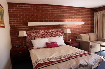 Carnegie Motor Inn - Tweed Heads Accommodation 7