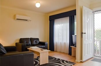 Baybrook Motor Inn & Apartments - Tweed Heads Accommodation 24